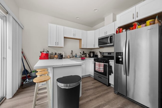 5394 Redding Rd in San Diego, CA - Building Photo - Building Photo