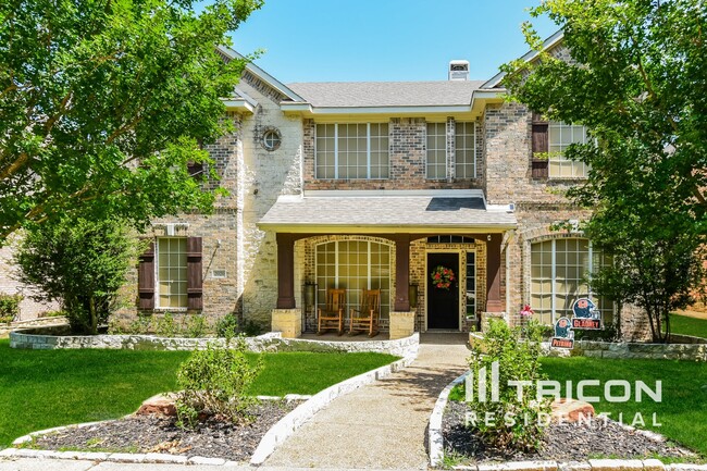 2020 Hillcroft Dr