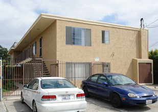 4214 44th St in San Diego, CA - Foto de edificio - Building Photo