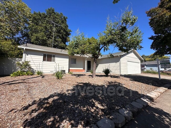 property at 719 Parkside Dr