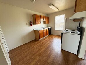 1904 Windward Dr in Killeen, TX - Foto de edificio - Building Photo