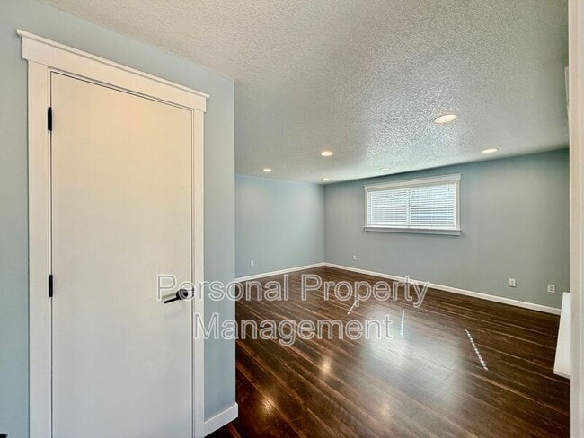 9719 NE 60th Ave in Vancouver, WA - Building Photo - Building Photo