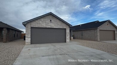 311 E 80th St in Lubbock, TX - Building Photo - Building Photo