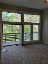 4904 NW Barry Rd in Kansas City, MO - Building Photo - Building Photo