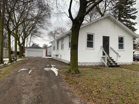 27 Maplelawn St SE in Grand Rapids, MI - Building Photo