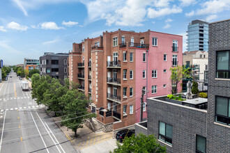 Halsted Hubbard Condominiums in Chicago, IL - Building Photo - Building Photo