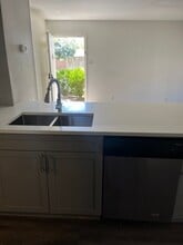 5616 Emerald Forest Dr in Austin, TX - Building Photo - Building Photo