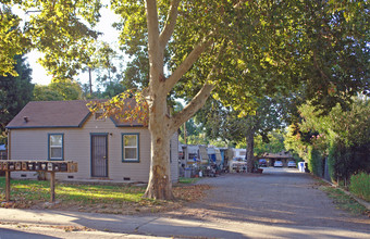 420 Cleveland Ave in Sacramento, CA - Building Photo - Building Photo