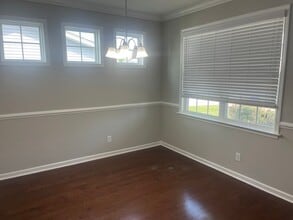 8156 Ronda Dr in North Charleston, SC - Building Photo - Building Photo