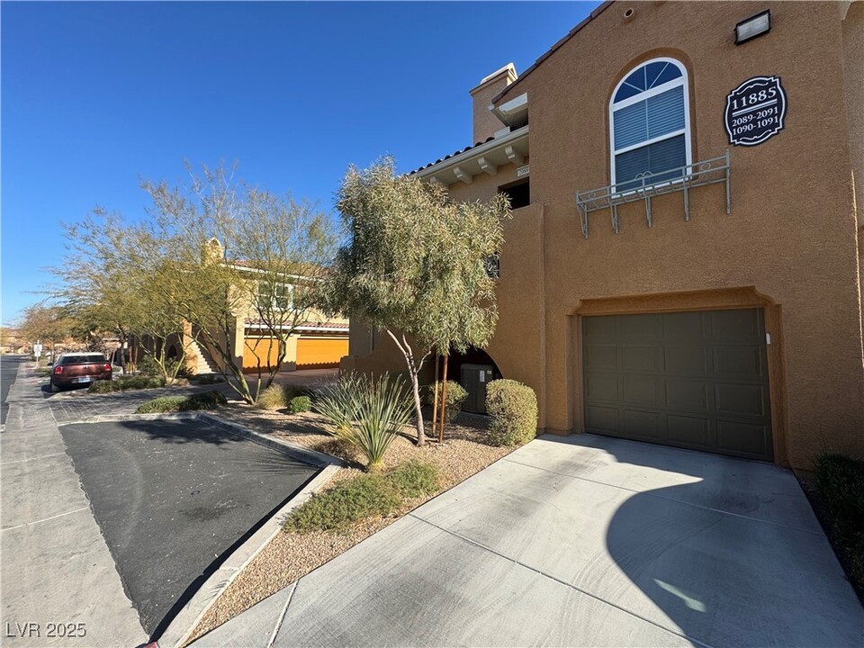 11885 Tevare Ln in Las Vegas, NV - Building Photo