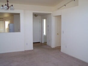 615 Jennys Ln in Fernley, NV - Building Photo - Building Photo