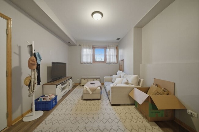 844 N Wood St in Chicago, IL - Building Photo - Building Photo