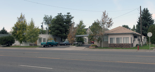 1239 Kimberly Rd in Twin Falls, ID - Foto de edificio - Building Photo