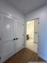 199 Gardner St in Boston, MA - Foto de edificio - Building Photo