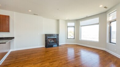 5644 N California Ave-Unit -GS in Chicago, IL - Building Photo - Building Photo