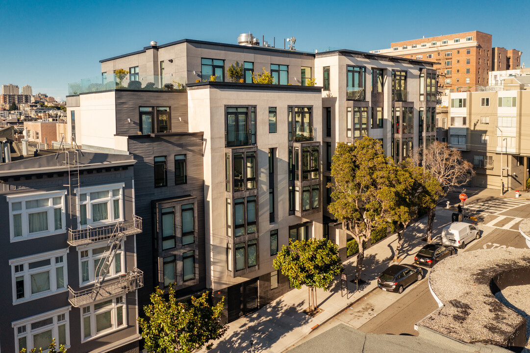 1601 Larkin St in San Francisco, CA - Building Photo