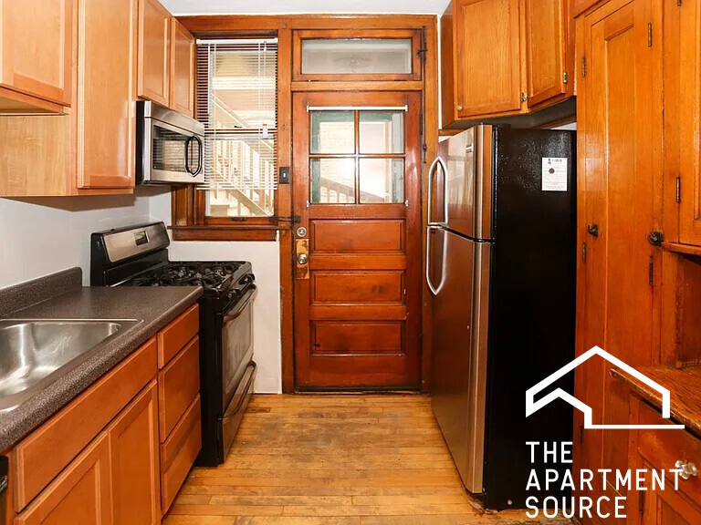 3844 N Bernard St in Chicago, IL - Building Photo