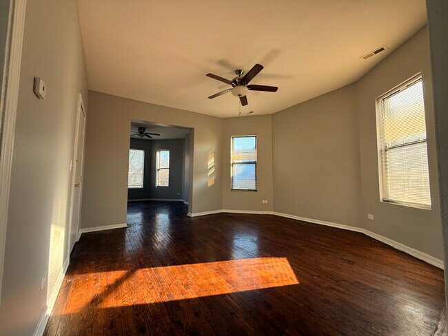 7314 S Kenwood Ave in Chicago, IL - Building Photo - Building Photo