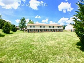 75 N Liverpool St in Manchester, PA - Building Photo - Building Photo