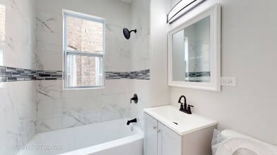 6607 S Sangamon St in Chicago, IL - Building Photo - Building Photo