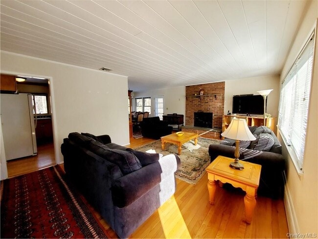 215 Harriman Rd in Irvington, NY - Building Photo - Building Photo