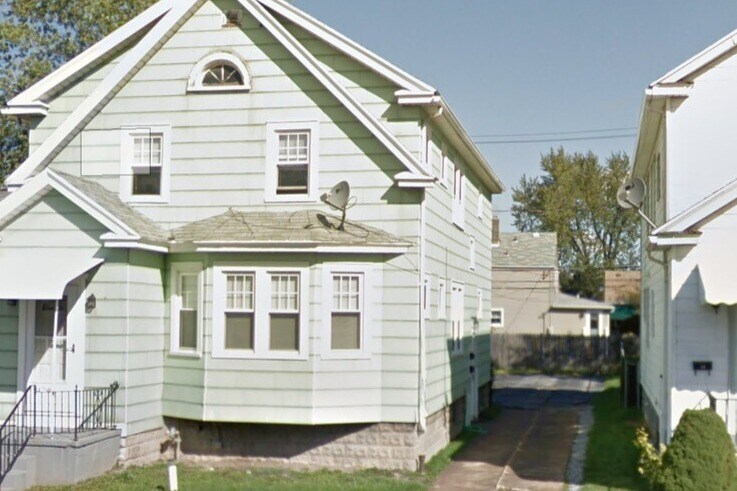 32 Princeton Blvd, Unit 2nd floor in Buffalo, NY - Building Photo