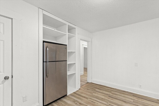 2805 Cottage Grove Ave in Des Moines, IA - Building Photo - Building Photo