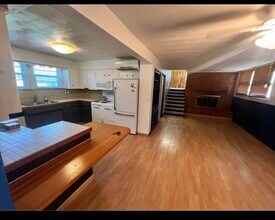 807 Spencer Ave in Columbia, MO - Building Photo - Building Photo