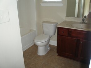 3645 Fallen Oak Ln in Buford, GA - Building Photo - Building Photo