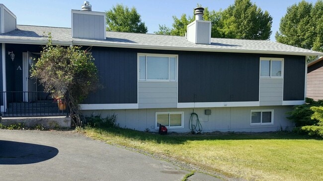 property at 2401 Arcadia Dr