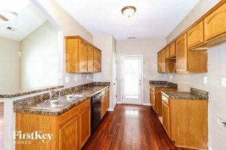 9108 Cinderhill Cove W in Memphis, TN - Building Photo - Building Photo