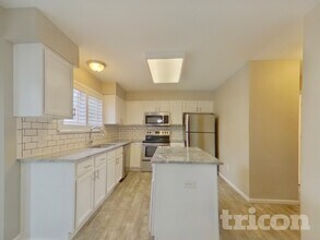 3025 Richmond Dr in Colorado Springs, CO - Building Photo - Building Photo