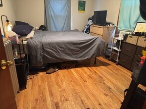 73 Lowell St, Unit 1 in Somerville, MA - Building Photo - Building Photo