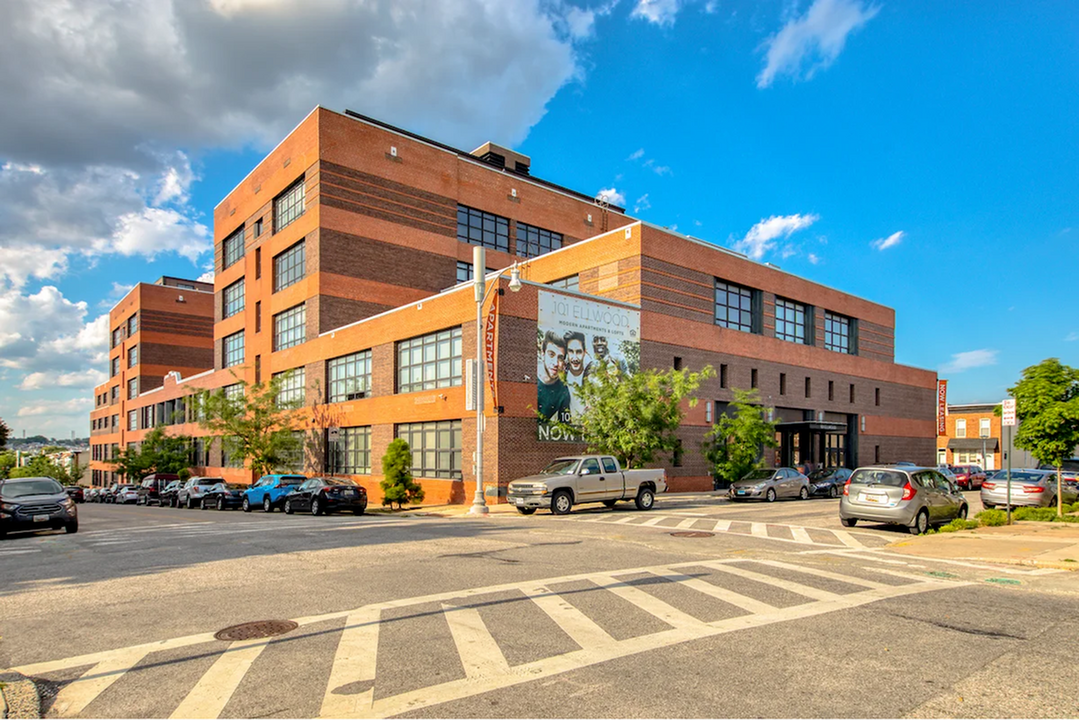 101 Ellwood in Baltimore, MD - Foto de edificio