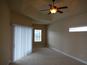 7 Cherokee Ct W in Palm Coast, FL - Building Photo - Building Photo