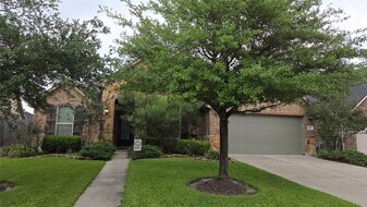 1216 Matthew Hills Ln in Spring, TX - Building Photo