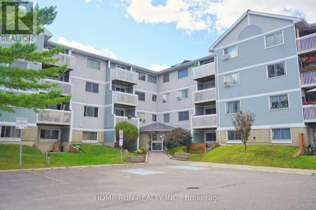 214 Viewmount Dr in Ottawa, ON - Building Photo - Building Photo