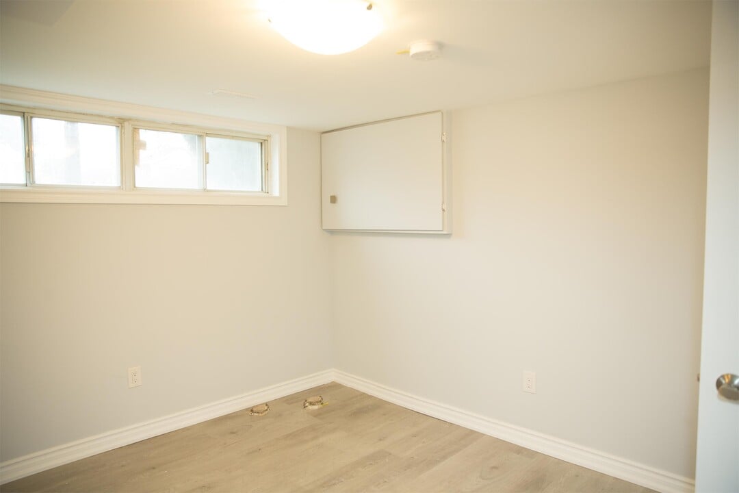 14 Castille Ave in Toronto, ON - Building Photo