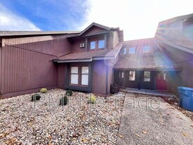 26 Melinda Ln in Bella Vista, AR - Building Photo