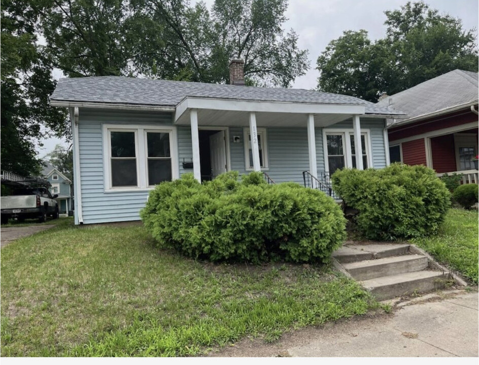 132 Milton St in South Bend, IN - Foto de edificio