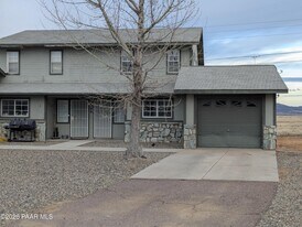 3349 N Yavapai Rd E in Prescott Valley, AZ - Building Photo