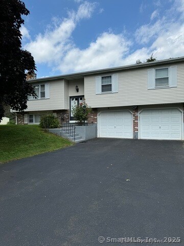 9 S Condor Dr in Rocky Hill, CT - Building Photo