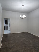 6323 Laurel Run in Houston, TX - Building Photo - Building Photo