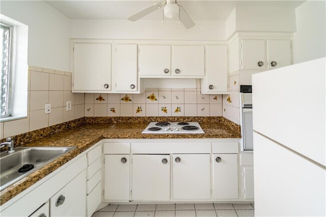 1241 W River Dr in Margate, FL - Building Photo - Building Photo