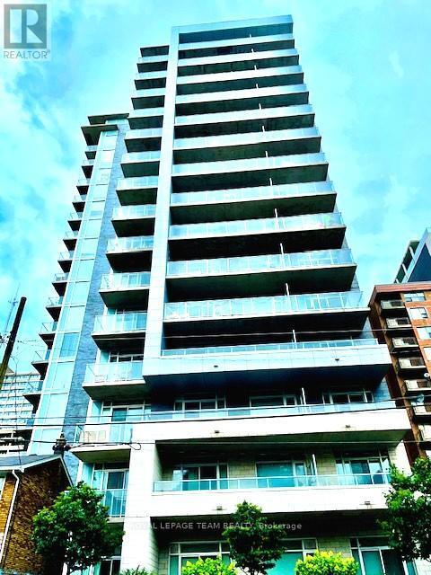255 Bay St in Ottawa, ON - Building Photo - Building Photo
