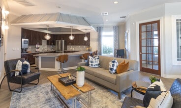 Residence at Midland in Midland, TX - Foto de edificio - Building Photo