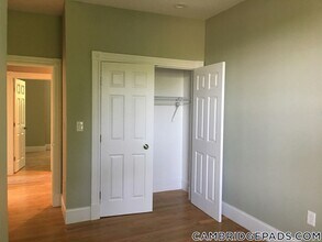 93 Upland Rd in Cambridge, MA - Building Photo - Building Photo