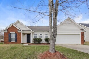 6123 Goldenfield Dr in Charlotte, NC - Building Photo