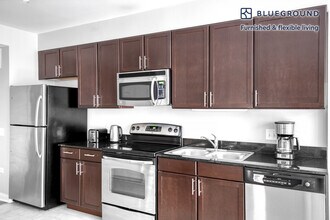 210 N Wells St in Chicago, IL - Building Photo - Building Photo