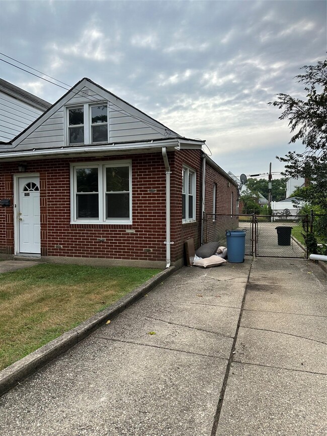 86-46 Range St in Queens, NY - Building Photo - Building Photo